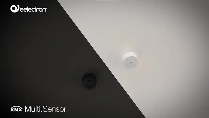 Auf dem Bild ist ein KNX-Präsenzmelder und Multisensoren von Eelectron sichtbar.