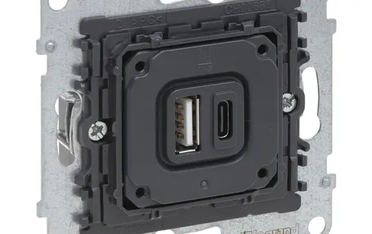 LEGRAND Einsatz USB-Ladesteckdose SEANO 