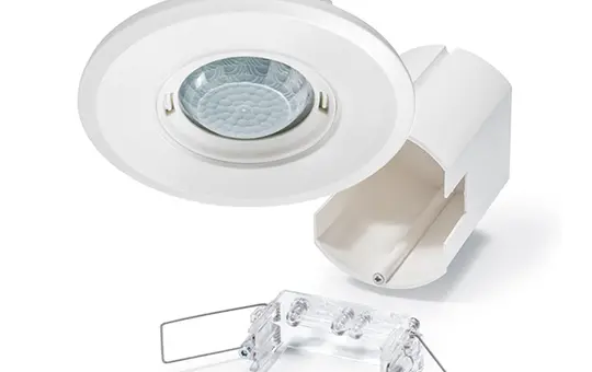 ESYLUX PD-FLAT-E 360i/8 RW Präsenzmelder PD-FLAT-E 360°, 8 m, Deckeneinbau rund | weiß