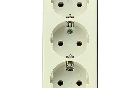 JUNG 10S23LA SCHUKO-Steckdose AP 3-fach | weiß