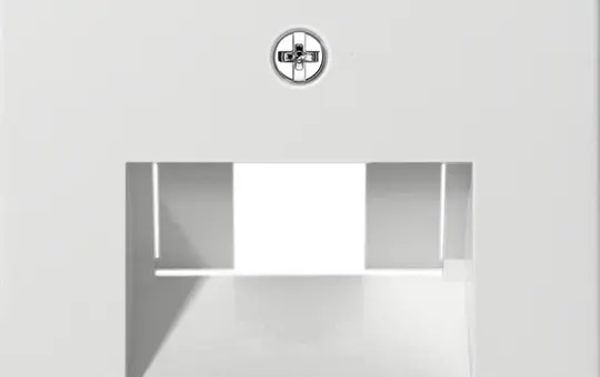 GIRA 027003 Netzwerkabdeckung System 55 1/2-fach | reinweiß glänzend