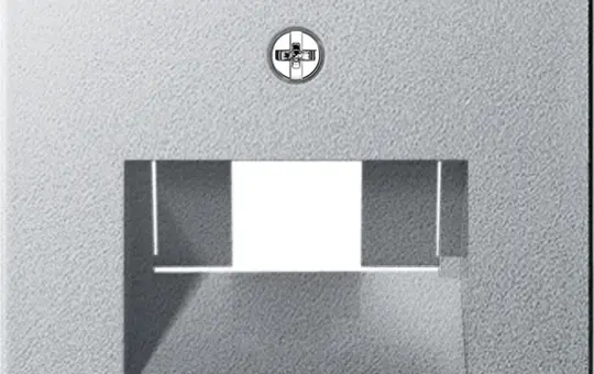 GIRA 028426 Netzwerkabdeckung System 55 1/2-fach, Schriftfeld | alu