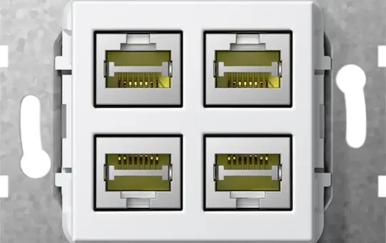 GIRA 569903 Kommunikationseinsatz 4 x RJ45, LSA+ | reinweiß glänzend
