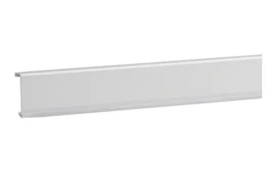 HAGER SL20055219016 tehalit Sockelleistenkanal-Oberteil Weichlippe | verkehrsweiß | 20x55 mm