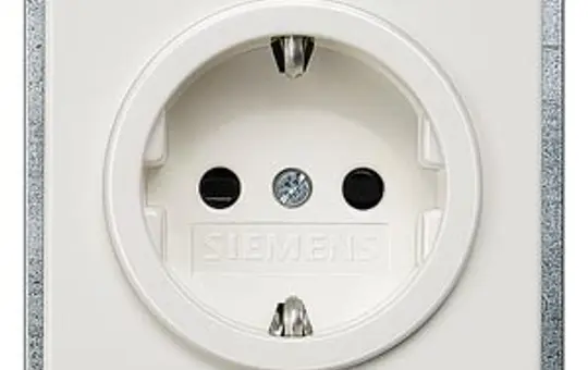 SIEMENS 5UB1405 SCHUKO-Steckdose Delta profil Berührungsschutz | reinweiß