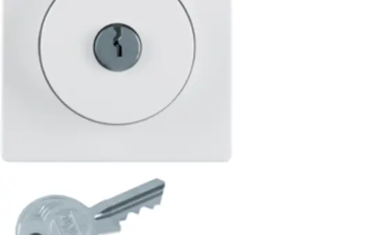 BERKER 1081608900 Jalousie-Drehschalterabdeckung Q.1/Q.3 Schloss, Tast-Rast, Schl. in 0-Stellung abziehbar | polarweiß samt