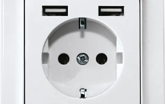 ELTAKO DSS55E+2xUSBA-pg Schutzkontakt-Steckdose mit 2xUSB-A | polarweiß glänzend