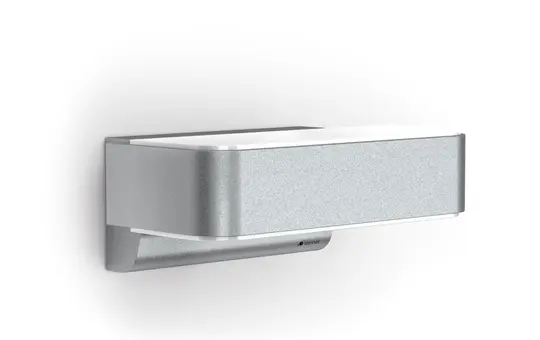 STEINEL 087562 LED-Außenleuchte L 810 SC 9,8 W, 679 lm, IP44, Bewegungsmelder, Bluetooth | silber