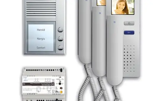 TCS PVC1430-0010 Video-Set Außenstation AP AVC 3 WE, 3 Tasten, 3 Telefone