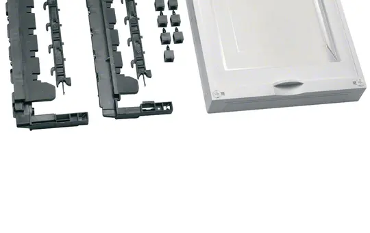 HAGER UE21A9 Baustein universN für Sammelschienen für 40 mm System, f. NH00/1/2-Unterteil | 300x250 mm