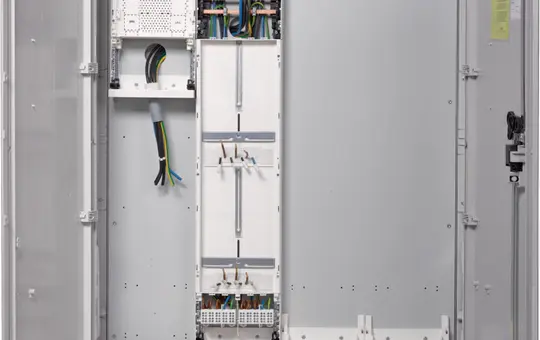 HAGER ZAS132BD65A Zähleranschlussschrank universZ 2 ZP, 3-Pkt., 5-pol., 2x Leerfeld, Basis, APZ
