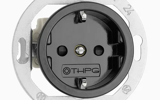 THPG 174025 SCHUKO-Steckdose Porzellan Shutter | schwarz