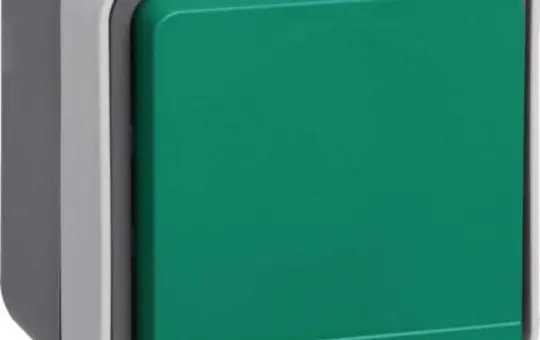 HAGER WNC100V internationale Aufputzsteckdose IP55 W.1 1-fach, FR/BE, grüner Klappdeckel | grau