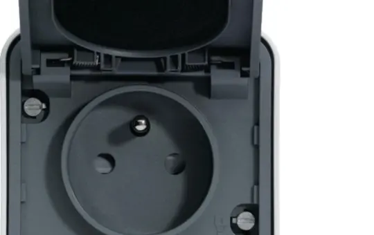HAGER WNC100EC internationale Aufputzsteckdose IP55 W.1 1-fach, FR/BE, Berührungsschutz | grau
