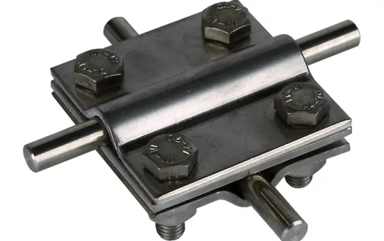 DEHN 319209 Kreuzstück m. Zwischenplatte V4A Rund- u. Flachleiter | 30 x 30 mm