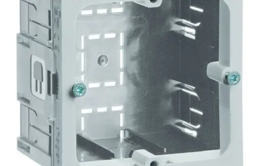 HAGER GLT4001 Geräteeinbaudose frontrastend 2-fach, für Datentechnik