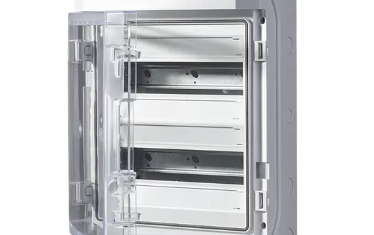 F-TRONIC 7270002 Aufputz-Feuchtraum-Verteiler IP65 2-reihig, Belüftungssystem, PS