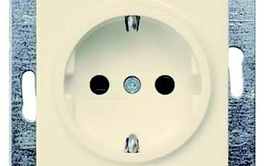 SIEMENS 5UB1558 SCHUKO-Steckdose Delta i-system Berührungsschutz | cremeweiß