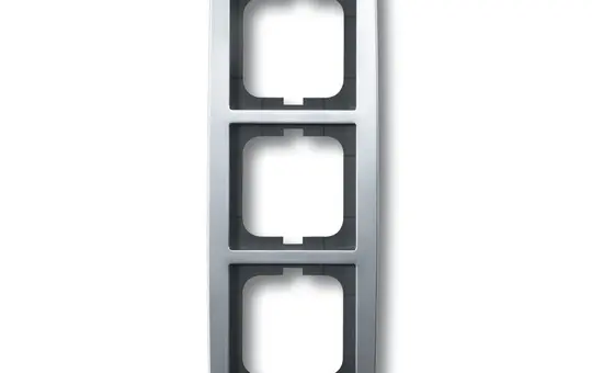 BUSCH-JAEGER 1723-80 Abdeckrahmen Solo 3-fach | chrom matt