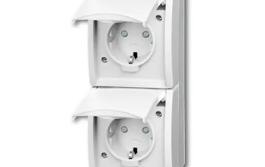 BUSCH-JAEGER 20-02EBW-54 SCHUKO-AP-Steckdose Ocean 2-fach, senkrecht, Berührungsschutz | alpinweiß