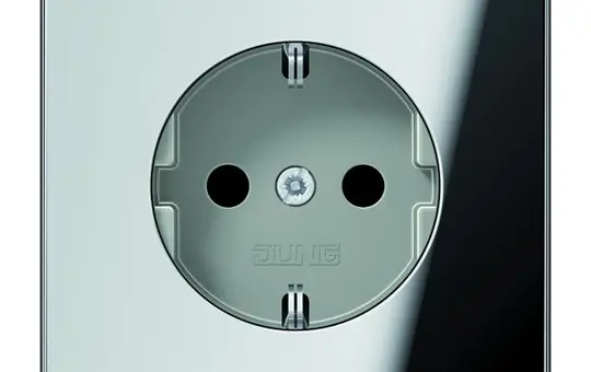 JUNG GCR1520KI SCHUKO-Steckdose LS Berührungsschutz | glanzchrom