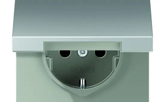 JUNG AL1520KL SCHUKO-Steckdose LS selbstschl. Klappdeckel | aluminium