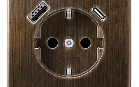 JUNG ME1520-15CAAT SCHUKO-Steckdose LS USB-A/C, 3,0 A | messing antik