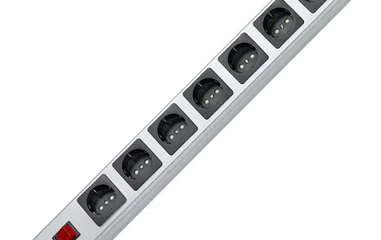 KOPP 226820011 Steckdosenleiste POWERversal 7-fach, Schalter