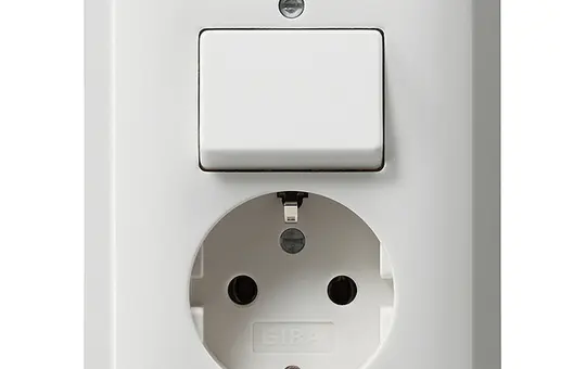 GIRA 017603 SCHUKO-Steckdose komplett System 55 1-fach, Wechselschalter | reinweiß glänzend