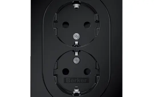 BERKER 47592045 SCHUKO-Steckdose komplett R.1 Berührungsschutz | schwarz glänzend