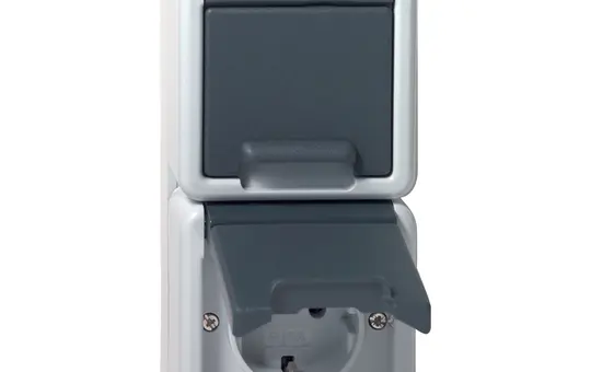 GIRA 478030 SCHUKO-Steckdose WG AP 2-fach, senkrecht, Klappdeckel, o. Krallen | grau
