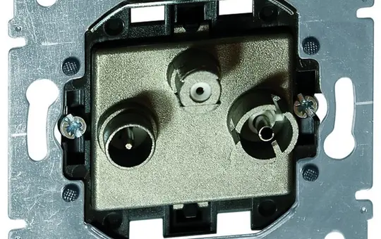 LEGRAND 775789 Antennendose PRO21 3-fach, SAT, Stich, 1,5 dB