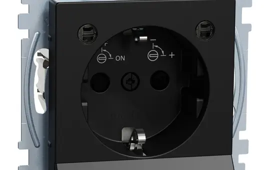 MERTEN MEG2304-0403 SCHUKO-Steckdose System M Ocean Plastic Orientierungslicht, Berührungsschutz | schwarz matt