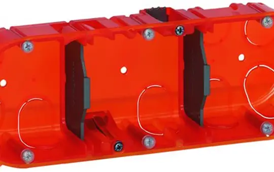 LEGRAND 080103 Batibox Universaldose 3-fach, 6- oder 8-modulig | 40 mm