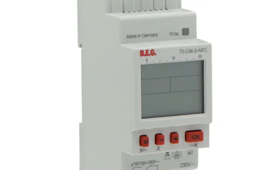 B.E.G. 93152 LUXOMAT Digitale Wochenschaltuhr TS-DW 1 Kanal/56 Speicherplätze