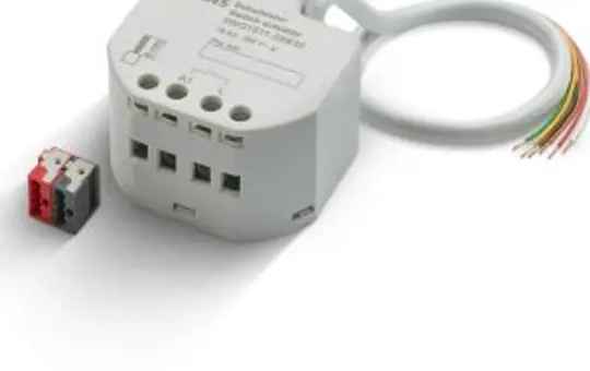 SIEMENS 5WG1511-2SB32 KNX-Schaltaktor UP 1-fach, 3 Binäreingänge