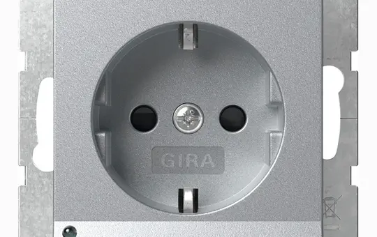 GIRA 417026 SCHUKO-Steckdose System 55 Orientierungslicht, Berührungsschutz | alu