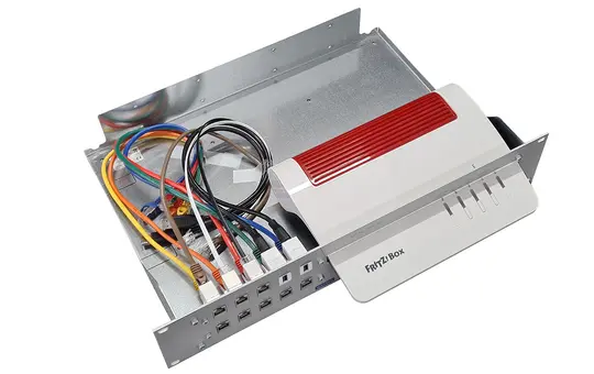 WANTEC 2093 Montagewinkel 19 Zoll für FritzBox 2 HE, FritzBox 7590 AX (V2)