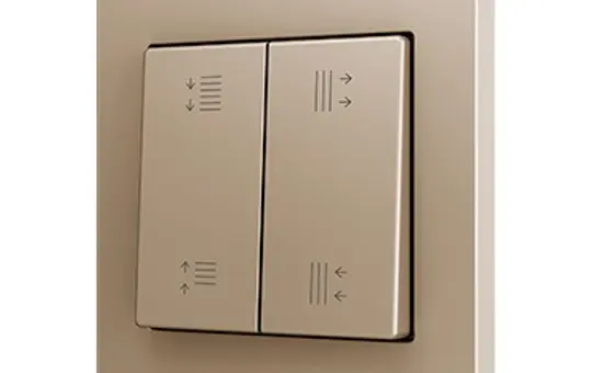 ZENNIO ZS552PB4CC Doppeltaster Soft ZS55 für 4 Binäreingänge, Custom Design | champagner