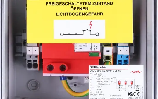 DEHN 900975 Generatorenanschlusskasten zum Schutz von 1 MPP-Eingang, 2 Strings, Trennkl.