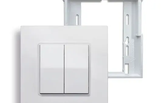 TCS RS09-04000000 EnOcean Schalter mit Überbaurahmen