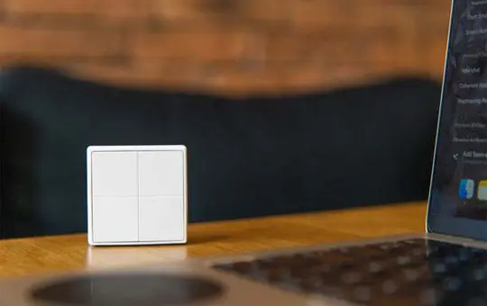 SHELLY B WS 4 Bluetooth-Tastsensor BLU Wall Switch 4-fach | weiß