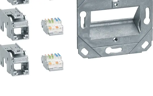 HAGER GMKSRJ45C6A3 Anschluss Modul RJ45 Cat.6a 3-fach