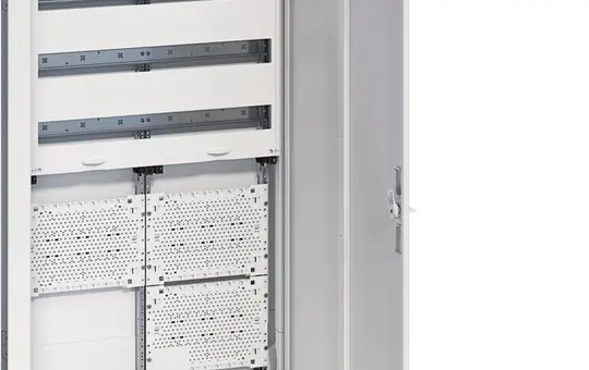 HAGER FWU62M4 Feldverteiler IP30 mit Multimediafeld 2 Felder, untereinander angeordnet | 950 mm